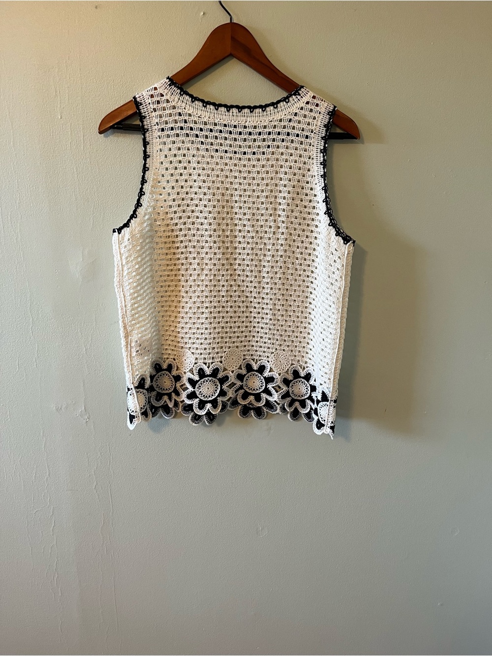 CHARLIE B White Crochet Tank with Black Trim and Floral Hem - Picture 2 of 6